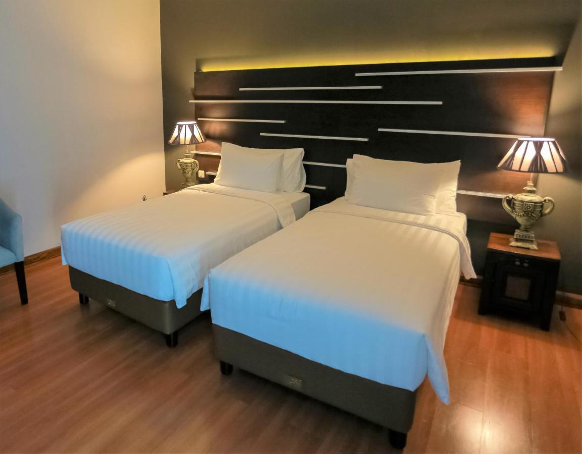Madina Inn Hotel Yogyakarta Exterior foto