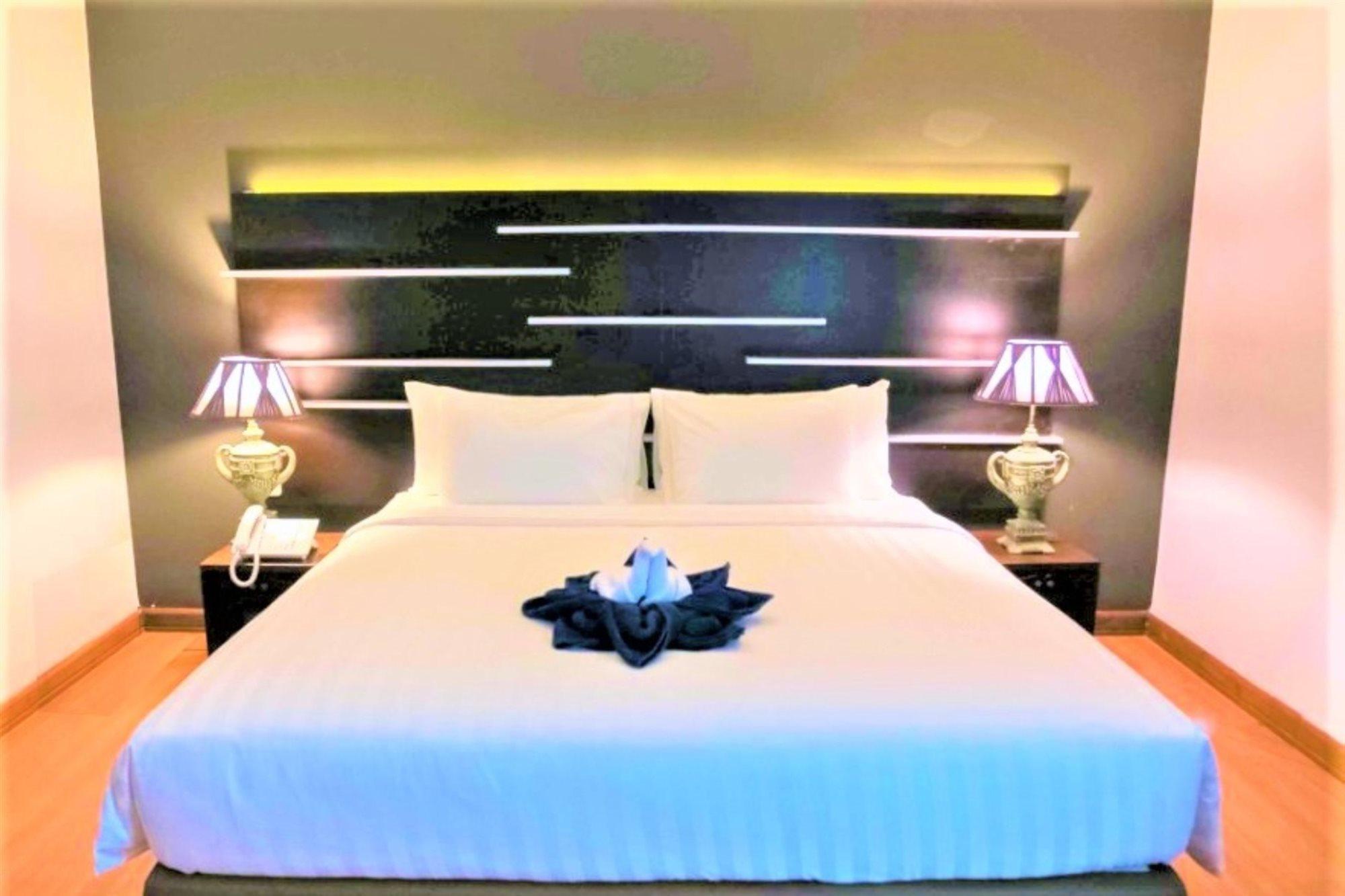 Madina Inn Hotel Yogyakarta Exterior foto